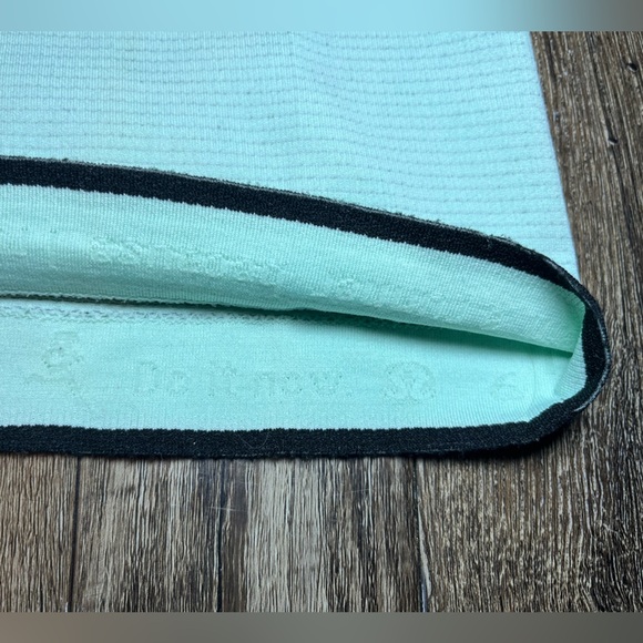 Lululemon Swiftly Tech Long Sleeve Mint Moment Black Hem Size 6 - Picture 3 of 6